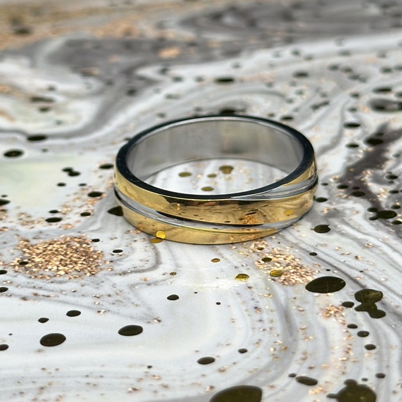 6mm Gold & Silver Ring, Men’s or Women’s, Unisex - Picture 5 of 5